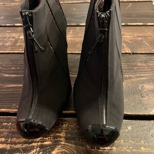 ISABEL TOLEDO FOR PAYLESS BLACK NYLON MOD BLOCK HEEL BOOTIE